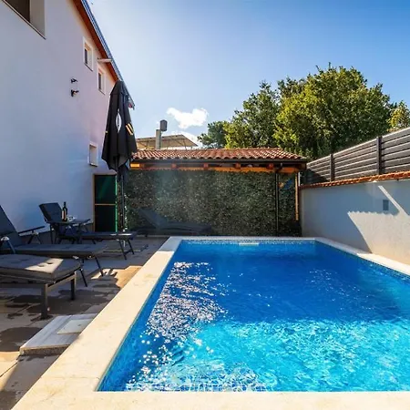 Natasa By Guide Апартаменты