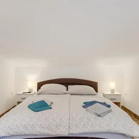 Natasa By Guide 아파트 *