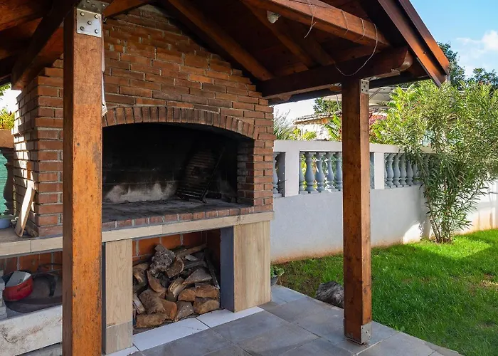 Natasa By Guide * 페로이