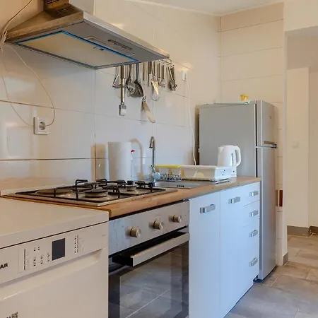 Natasa By Guide Apartman Peroj